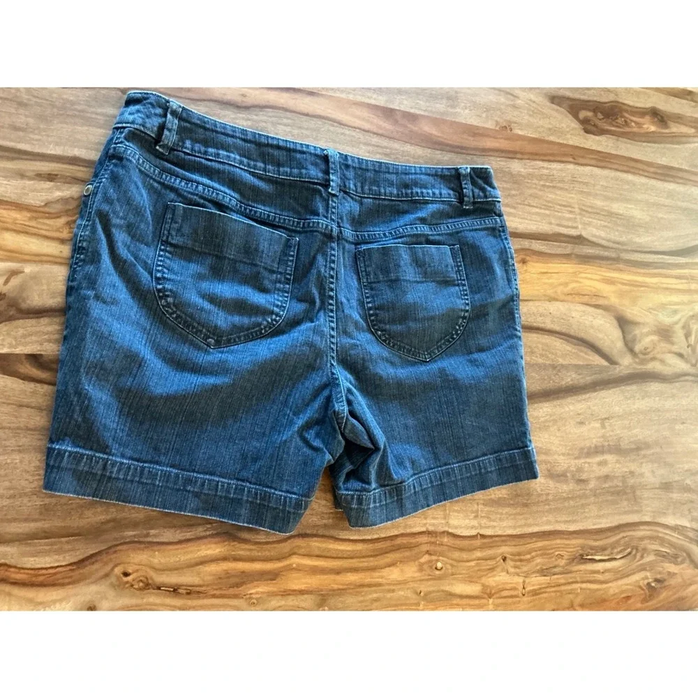 Mossimo‎ Womens 16W Stretch Denim Shorts Blue Dark Wash Cuffed Mid Rise 5-Pocket